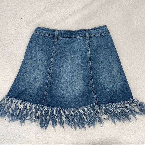 Denim skirt with fringes only worn one time in perfect condition! - Picture 2 of 2
